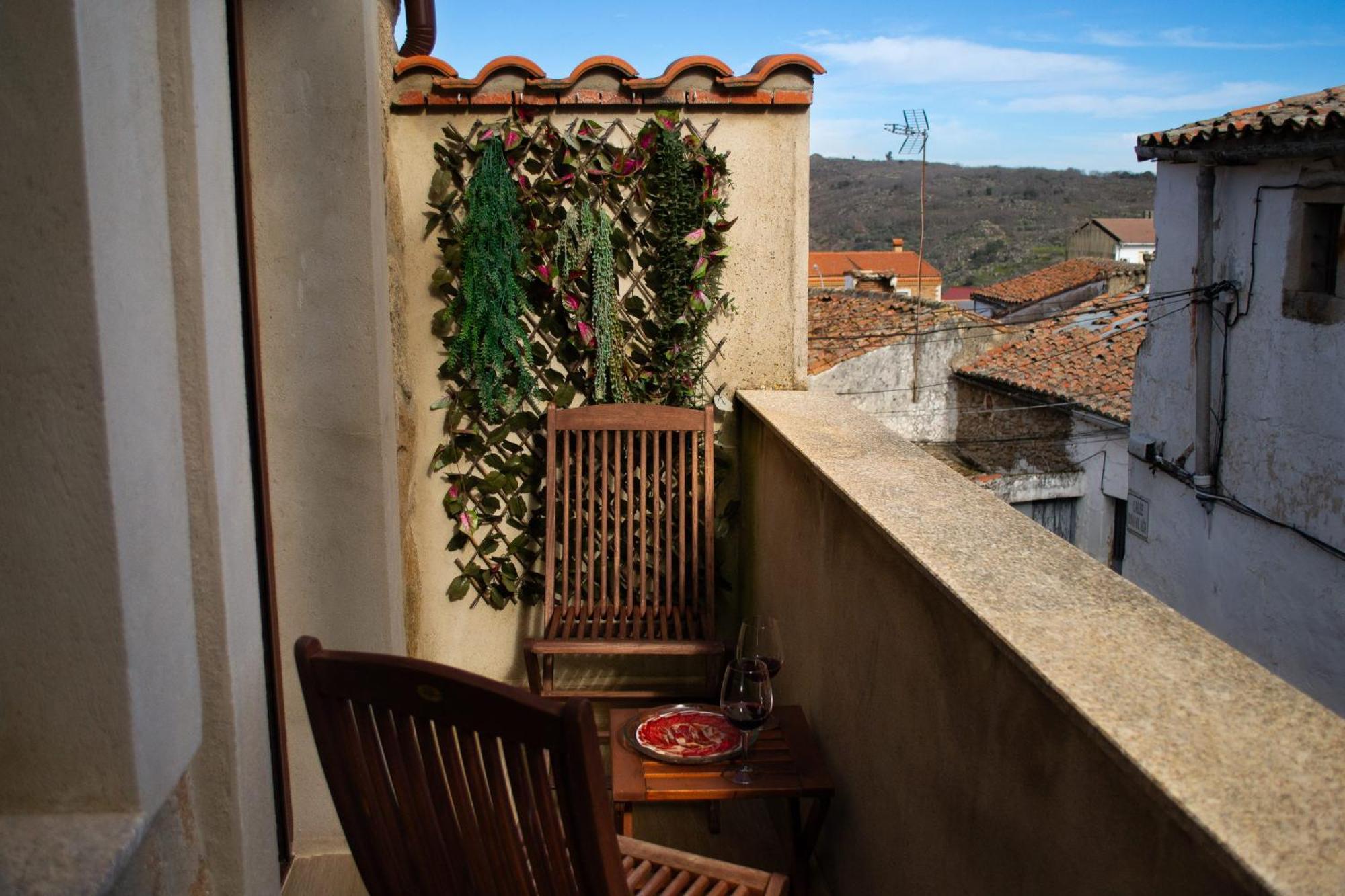 Casa Rural Dona Sol Montánchez Zewnętrze zdjęcie